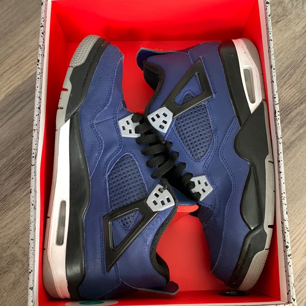 Jordan 4’s